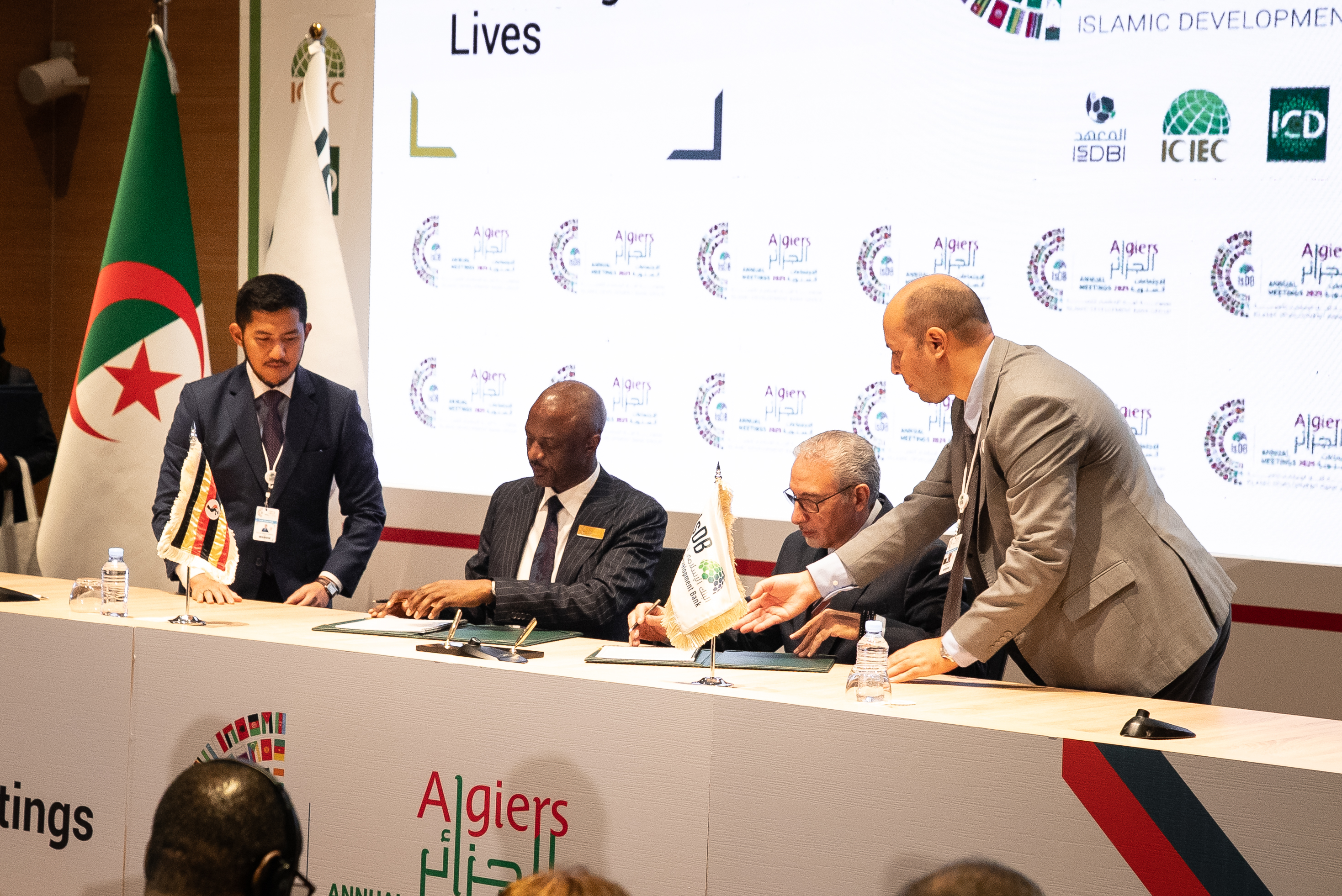 PSST Ggoobi And IsDB Vice President Sign Engagement Framework Worth USD 800 Million